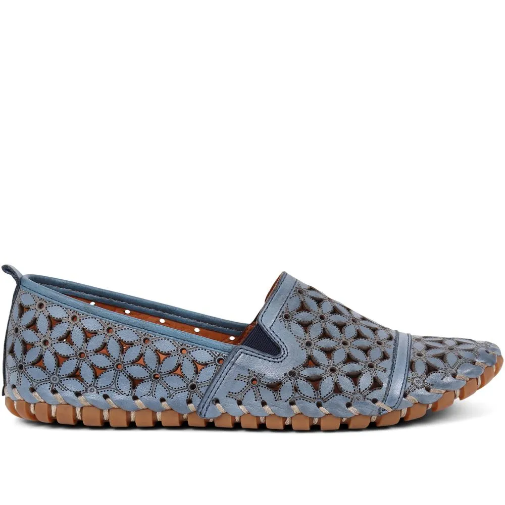 Cut Out Leather Pumps  - KARY39001 / 325 130