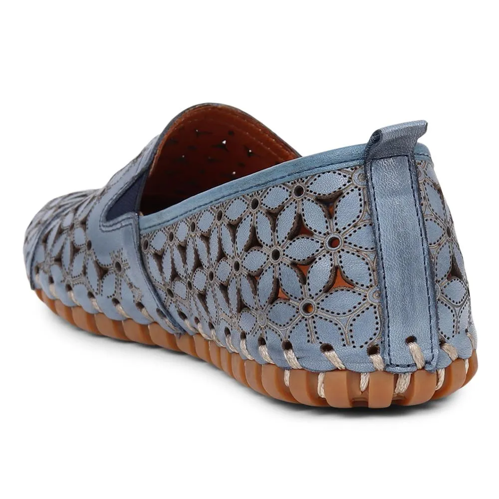 Cut Out Leather Pumps  - KARY39001 / 325 130