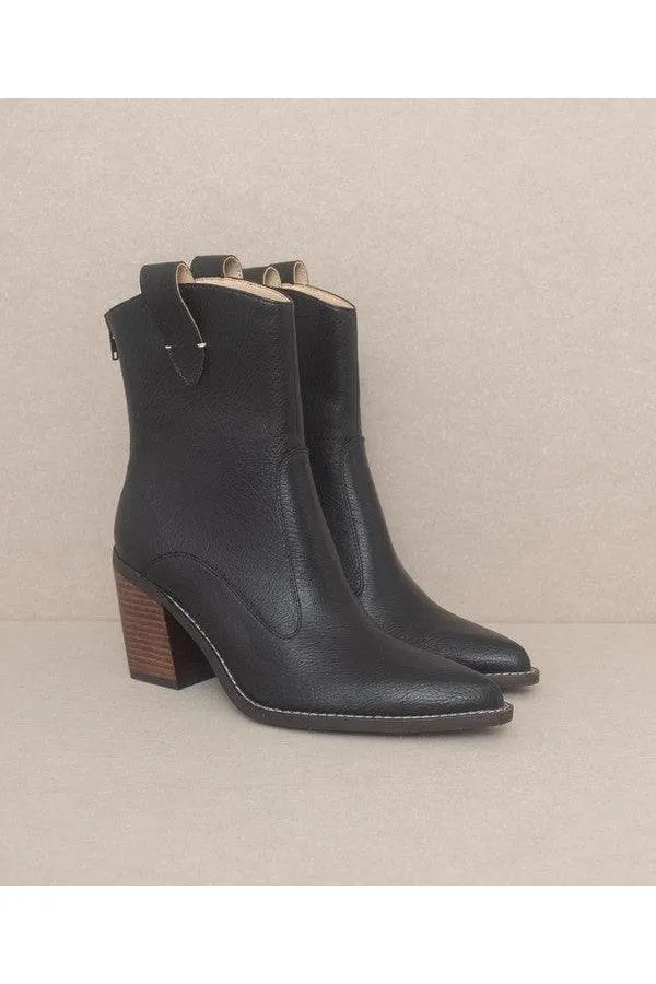 OASIS SOCIETY Tara - Two Paneled Western Boots