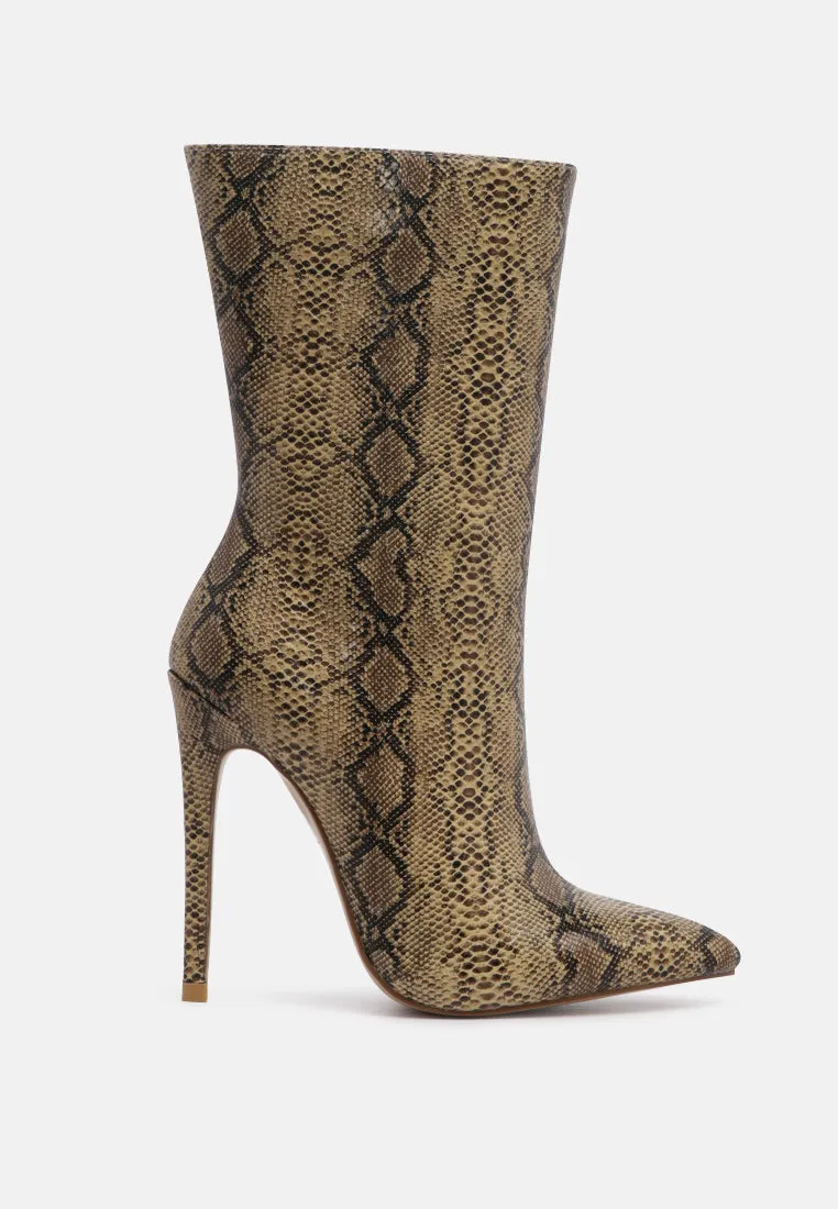 Pointed toe stiletto high ankle boots