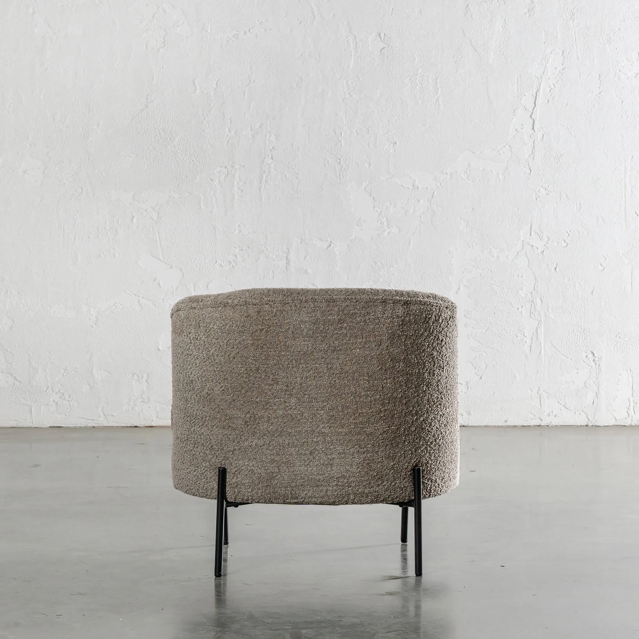 SEVILLA MODERNA TUB CHAIR  |  SAHARA DUNE BOUCLE
